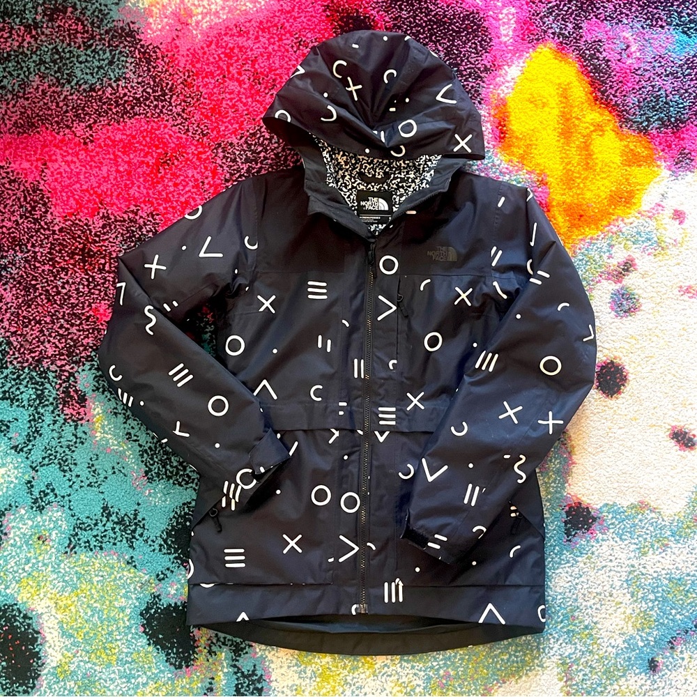 The North Face “Never mind” Jacket